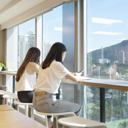 Office suites to let in Hong Kong