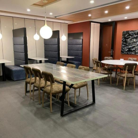 Office spaces in central Hong Kong. Click for details.