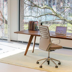 1 Sunning Road, 4/F, 5/F, 6/F, Lee Gardens 3 executive office centres. Click for details.